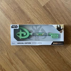 Disney Mandalorian Key